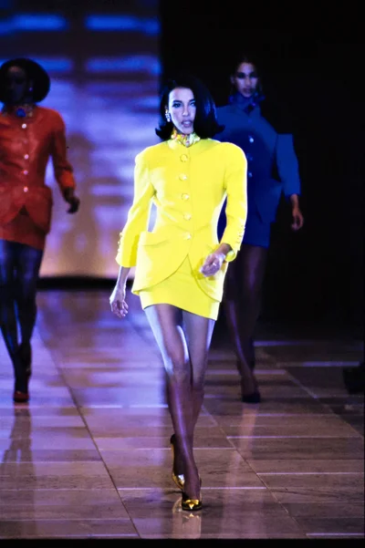 Look 10